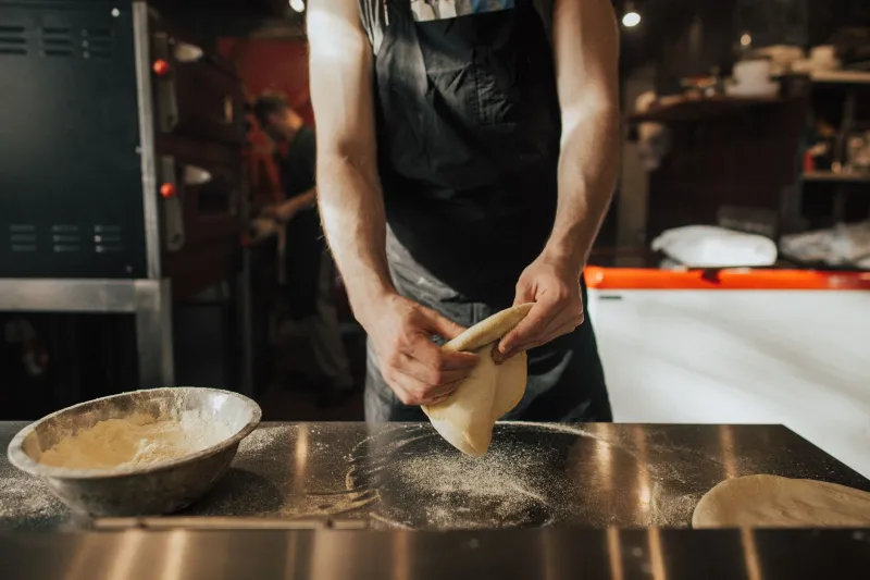 Buttare via tutto: il gesto più coraggioso che un pizzaiolo possa fare